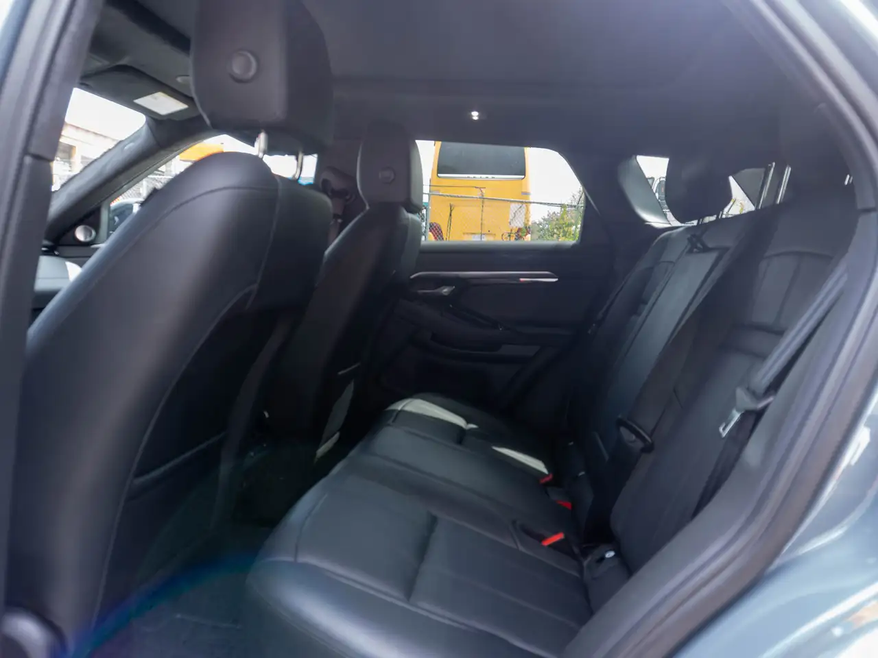 Land Rover Range Rover Evoque photo Land Rover Range Rover Evoque