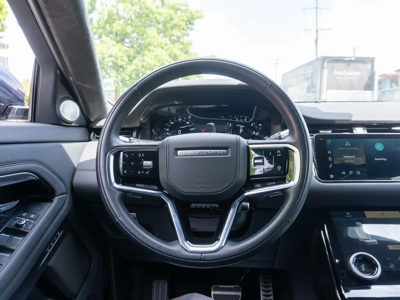 Land Rover Range Rover Evoque photo Land Rover Range Rover Evoque