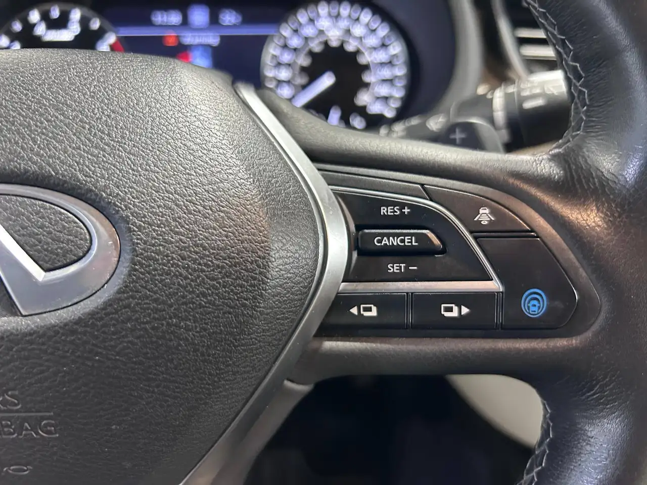Infiniti QX50 снимка Infiniti QX50