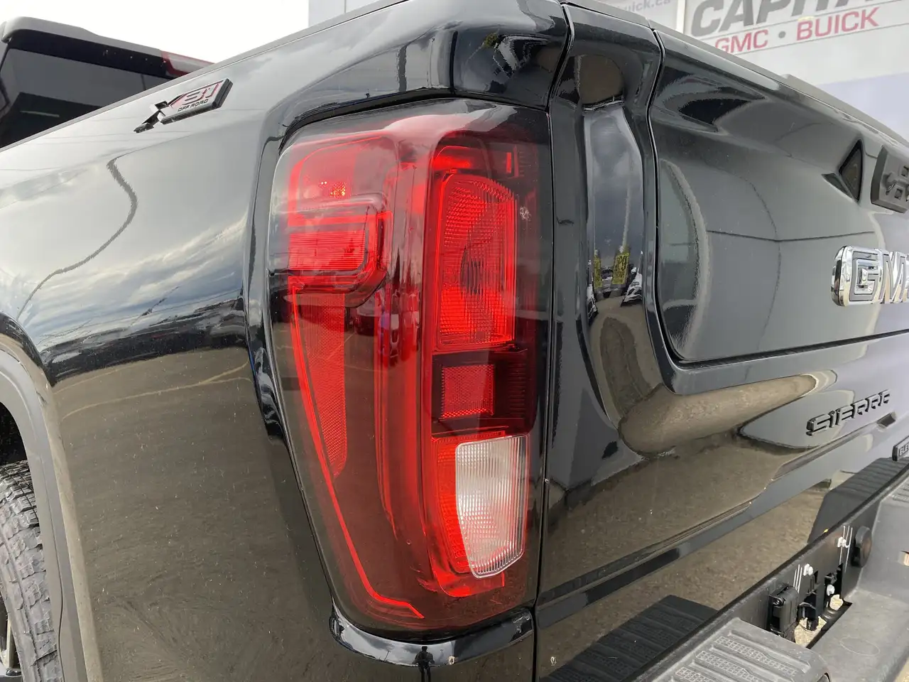GMC Sierra 1500 снимка GMC Sierra 1500