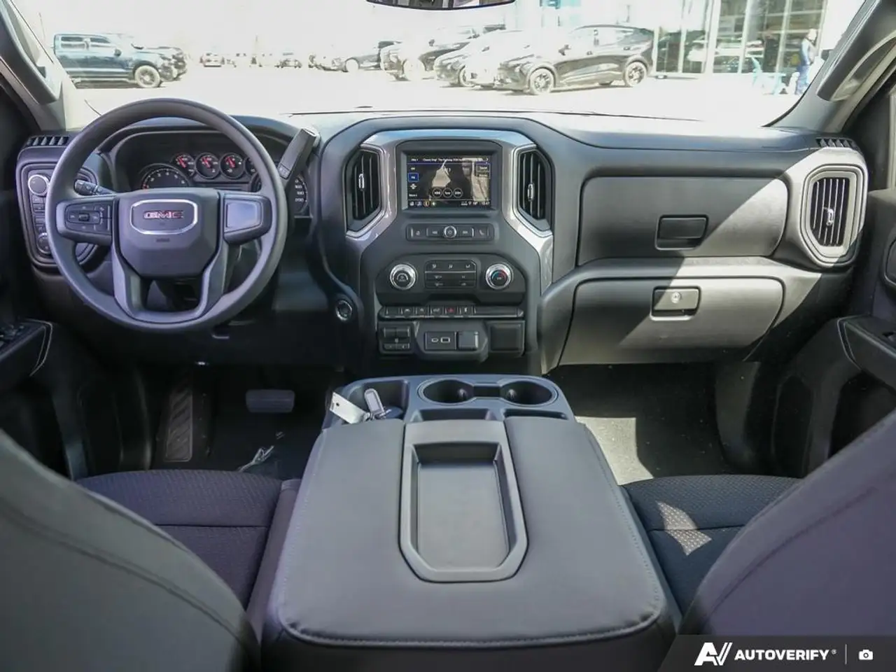 GMC Sierra 1500 снимка GMC Sierra 1500