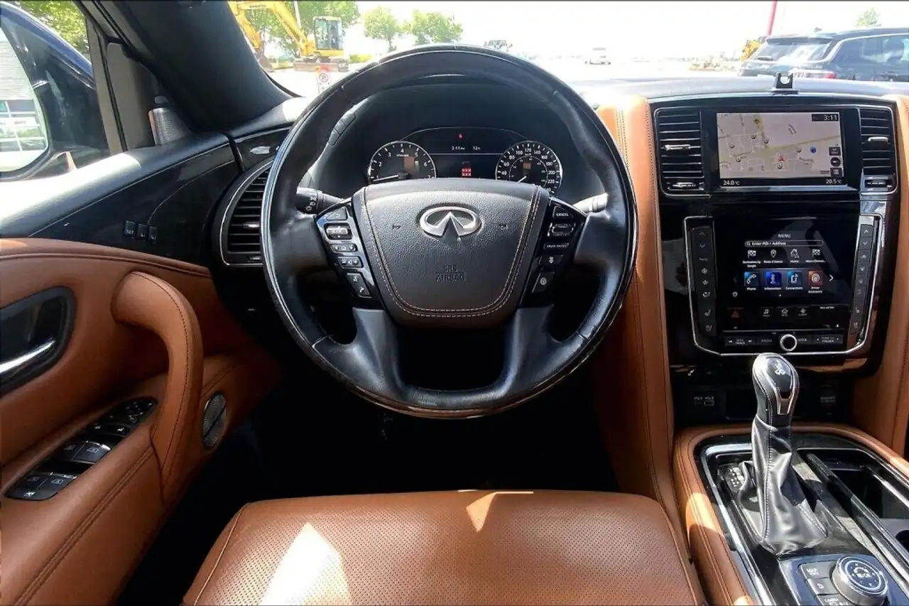 Infiniti QX80 photo Infiniti QX80