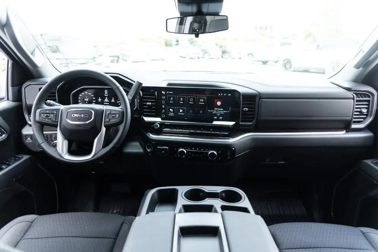 GMC Sierra 1500 снимка GMC Sierra 1500