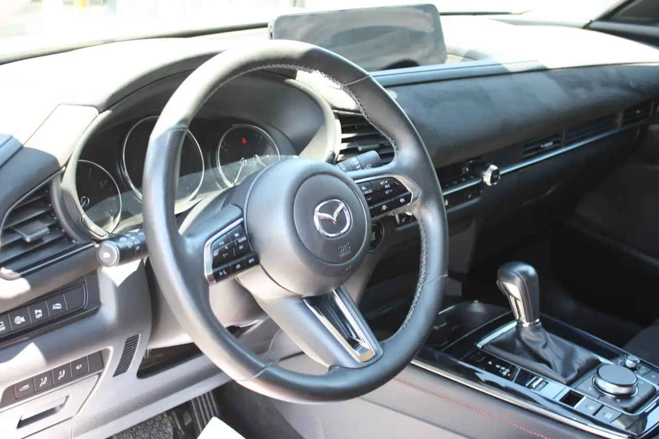 Mazda CX-30 снимка Mazda CX-30