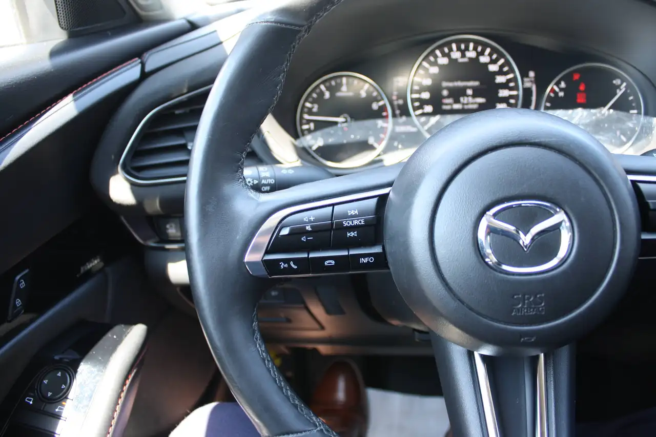 Mazda CX-30 снимка Mazda CX-30