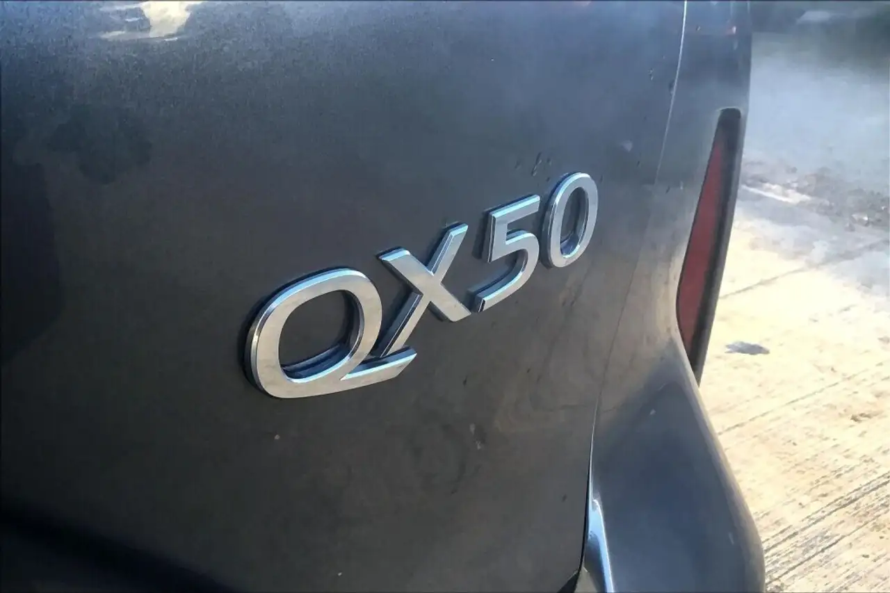Infiniti QX50 снимка Infiniti QX50