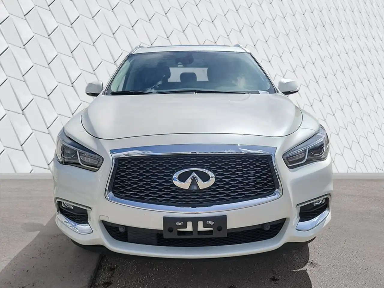 Infiniti QX60 снимка Infiniti QX60