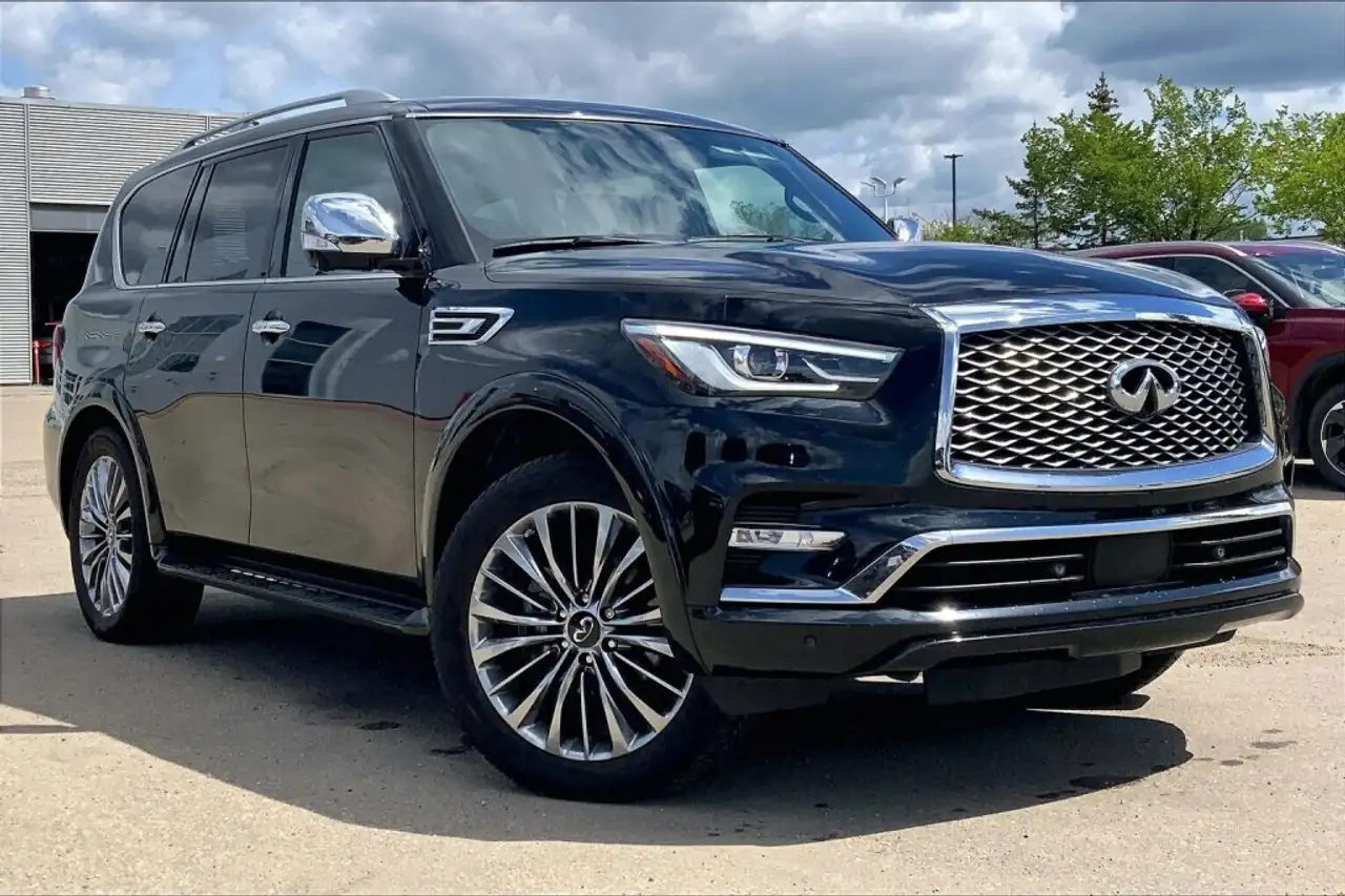 Infiniti QX80 photo Infiniti QX80