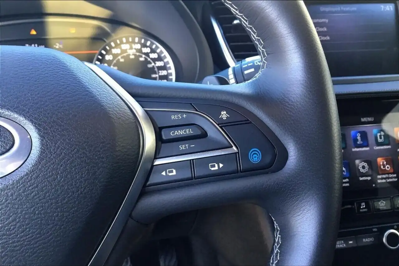 Infiniti QX50 снимка Infiniti QX50