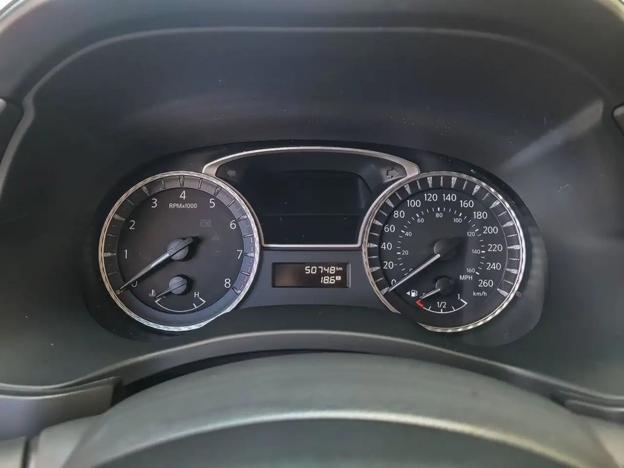 Infiniti QX60 снимка Infiniti QX60