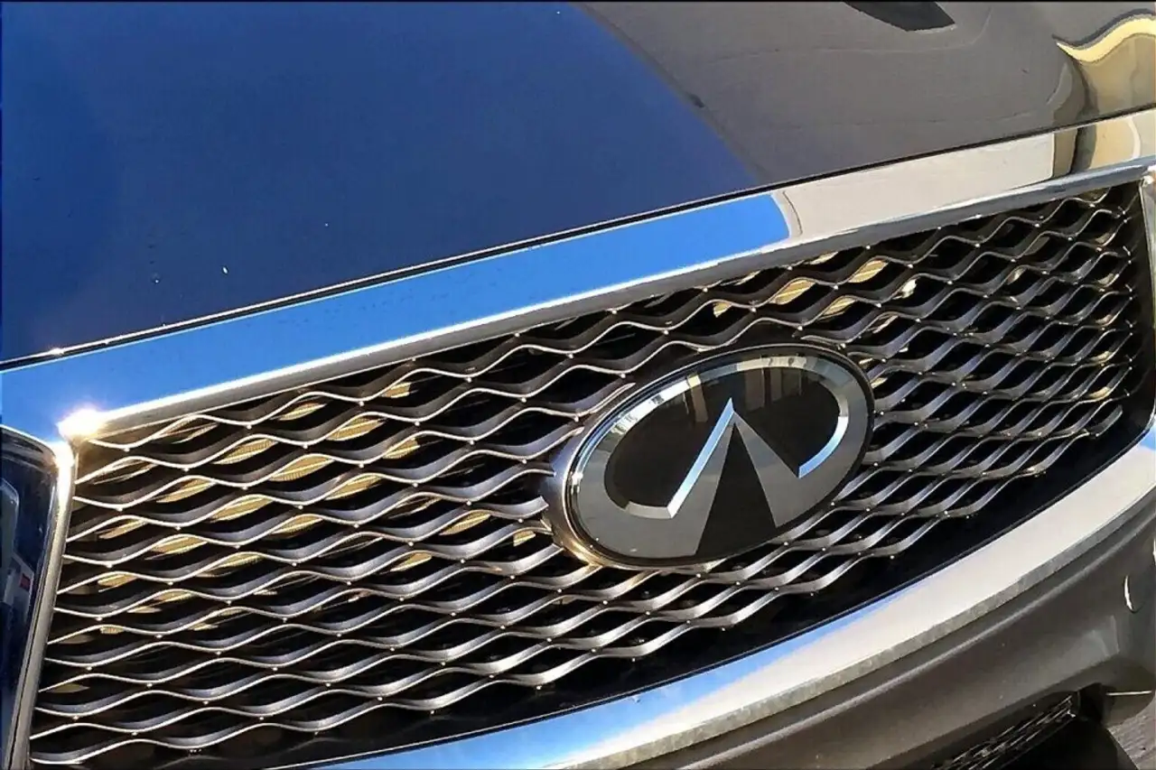 Infiniti QX50 снимка Infiniti QX50