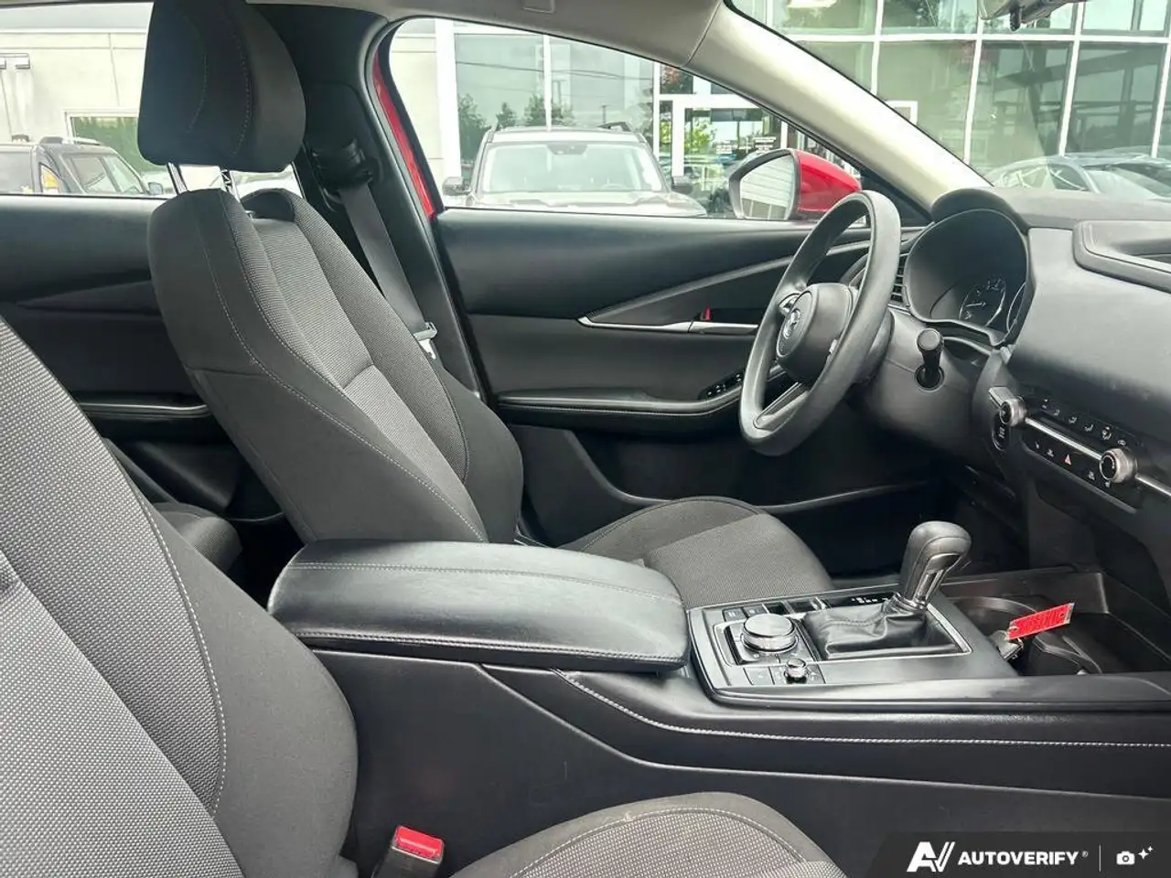 Mazda CX-30 photo Mazda CX-30