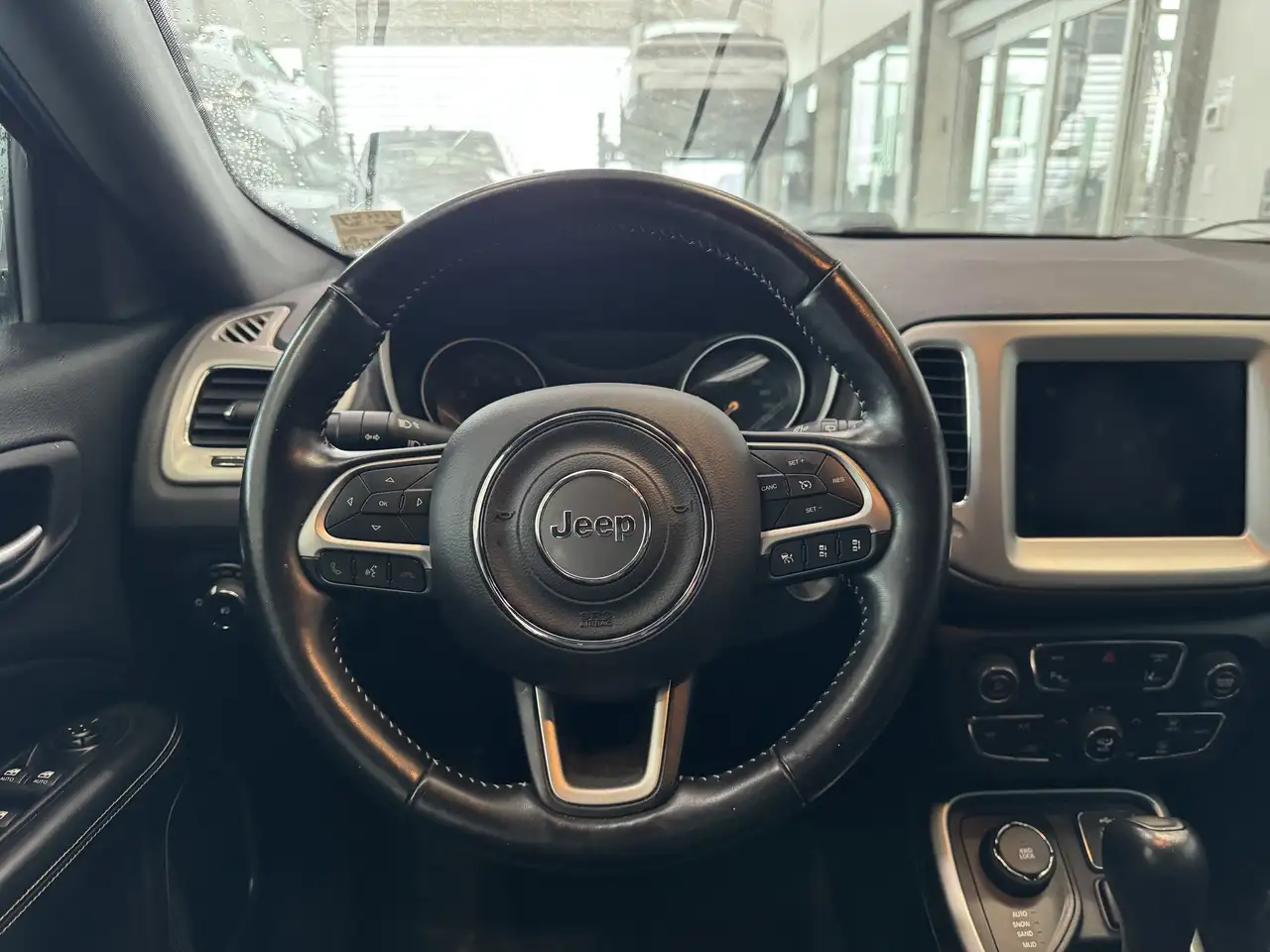 Jeep Compass снимка Jeep Compass