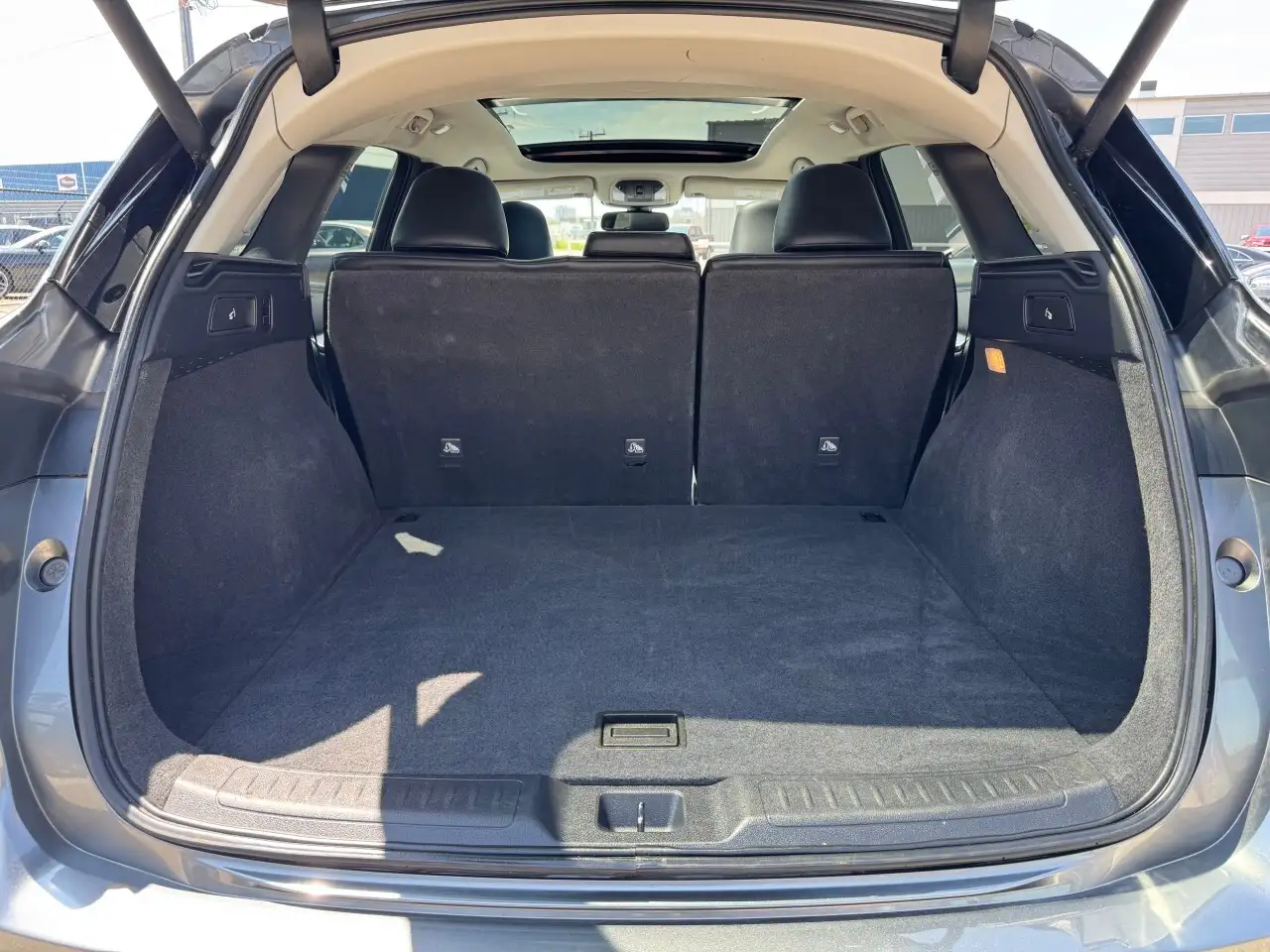 Infiniti QX50 снимка Infiniti QX50