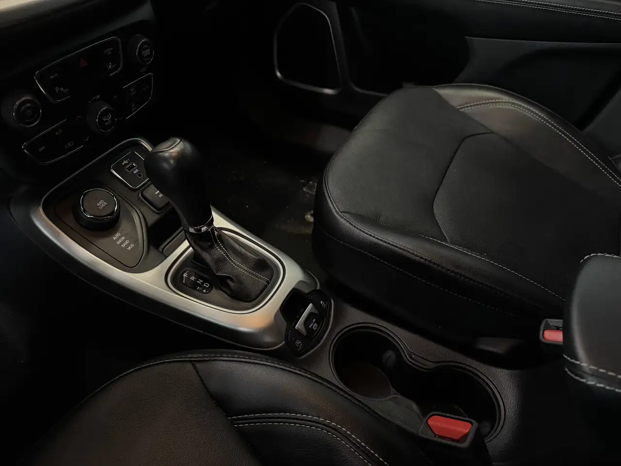 Jeep Compass снимка Jeep Compass