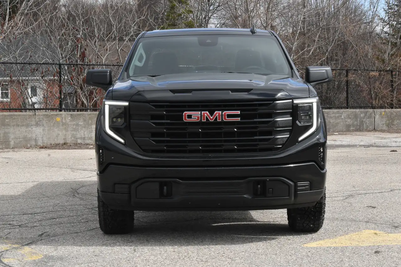 GMC Sierra 1500 снимка GMC Sierra 1500