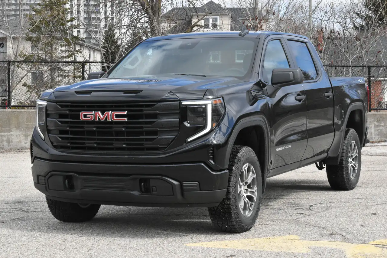 GMC Sierra 1500 снимка GMC Sierra 1500