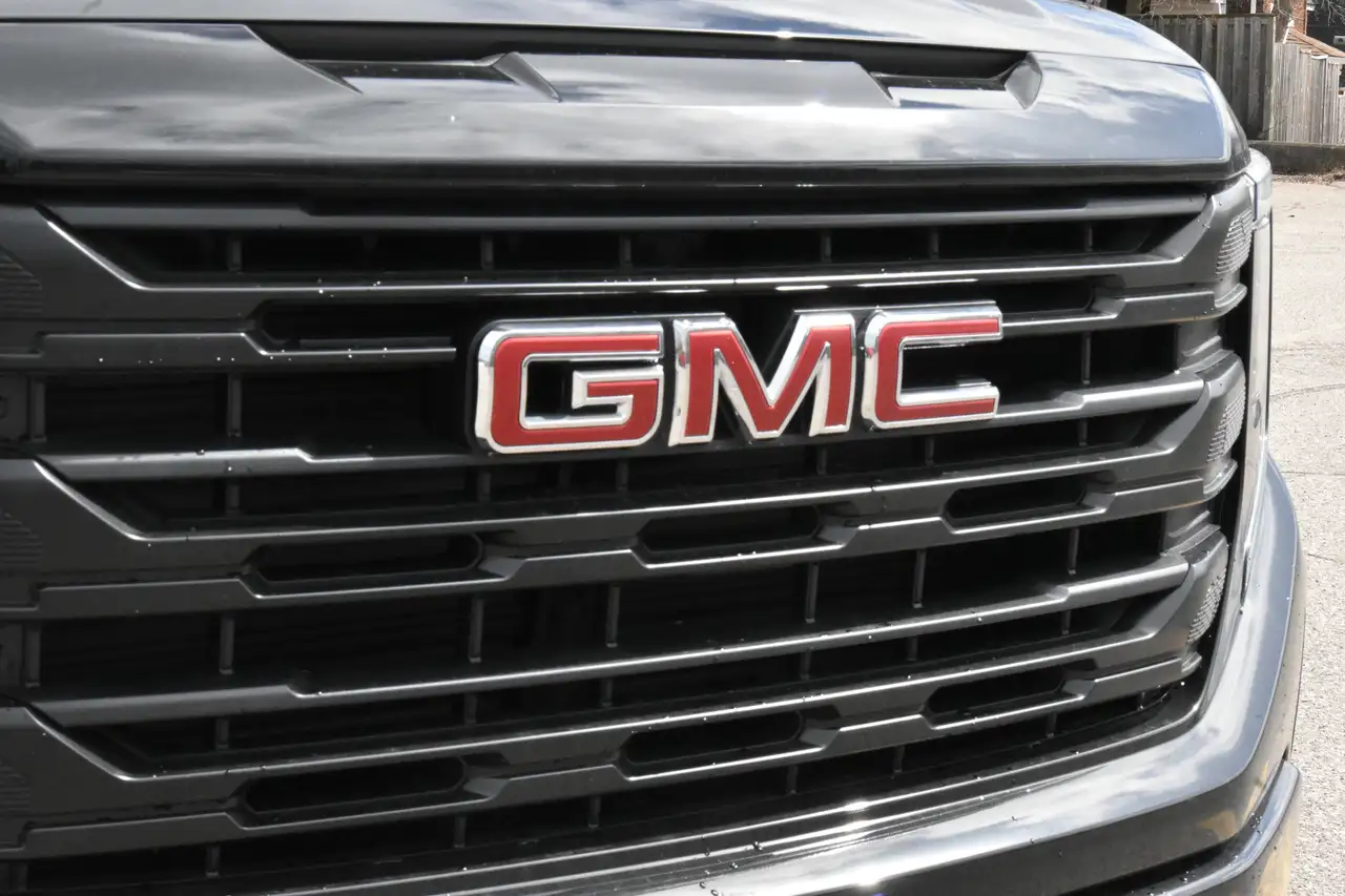 GMC Sierra 1500 снимка GMC Sierra 1500