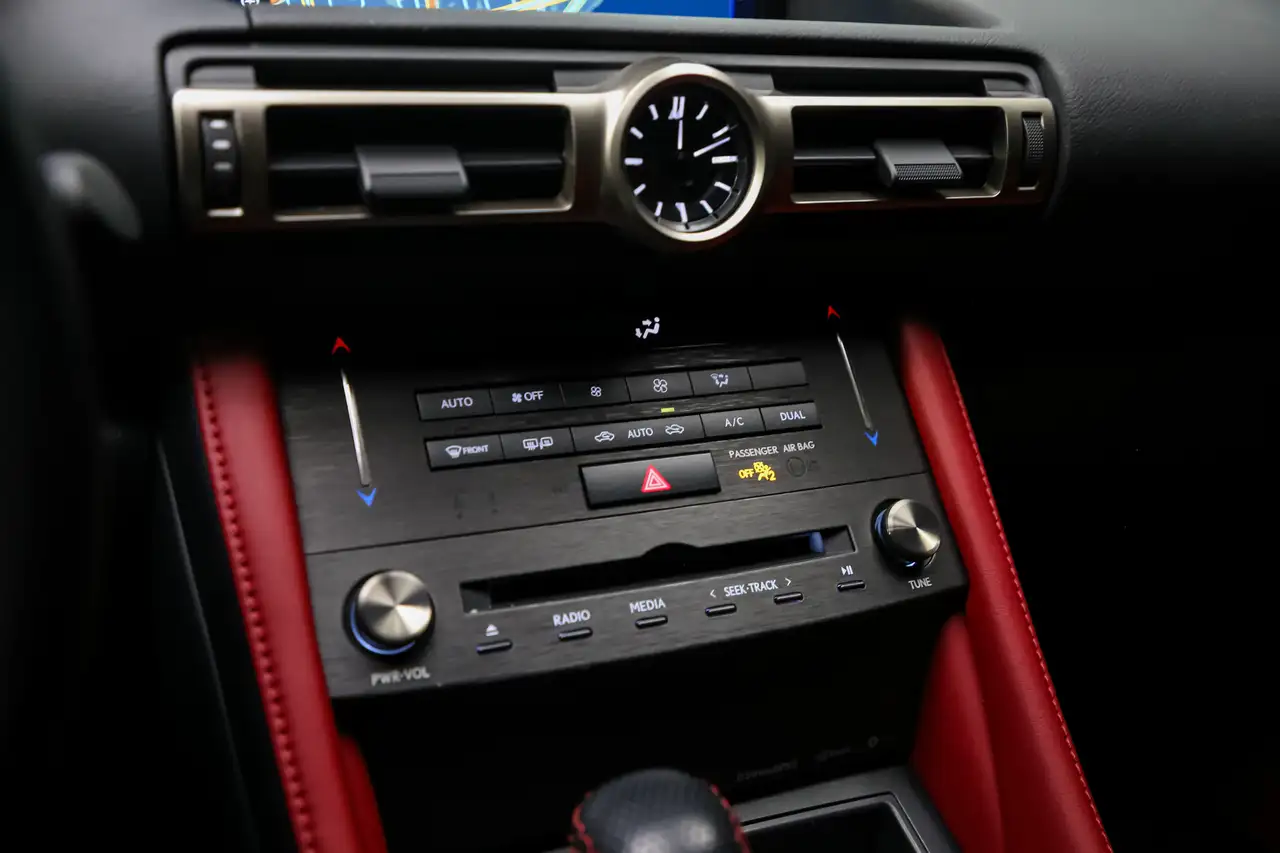 Lexus RC F снимка Lexus RC F