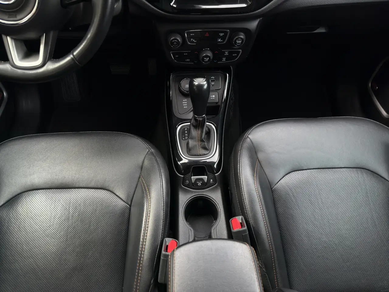 Jeep Compass снимка Jeep Compass