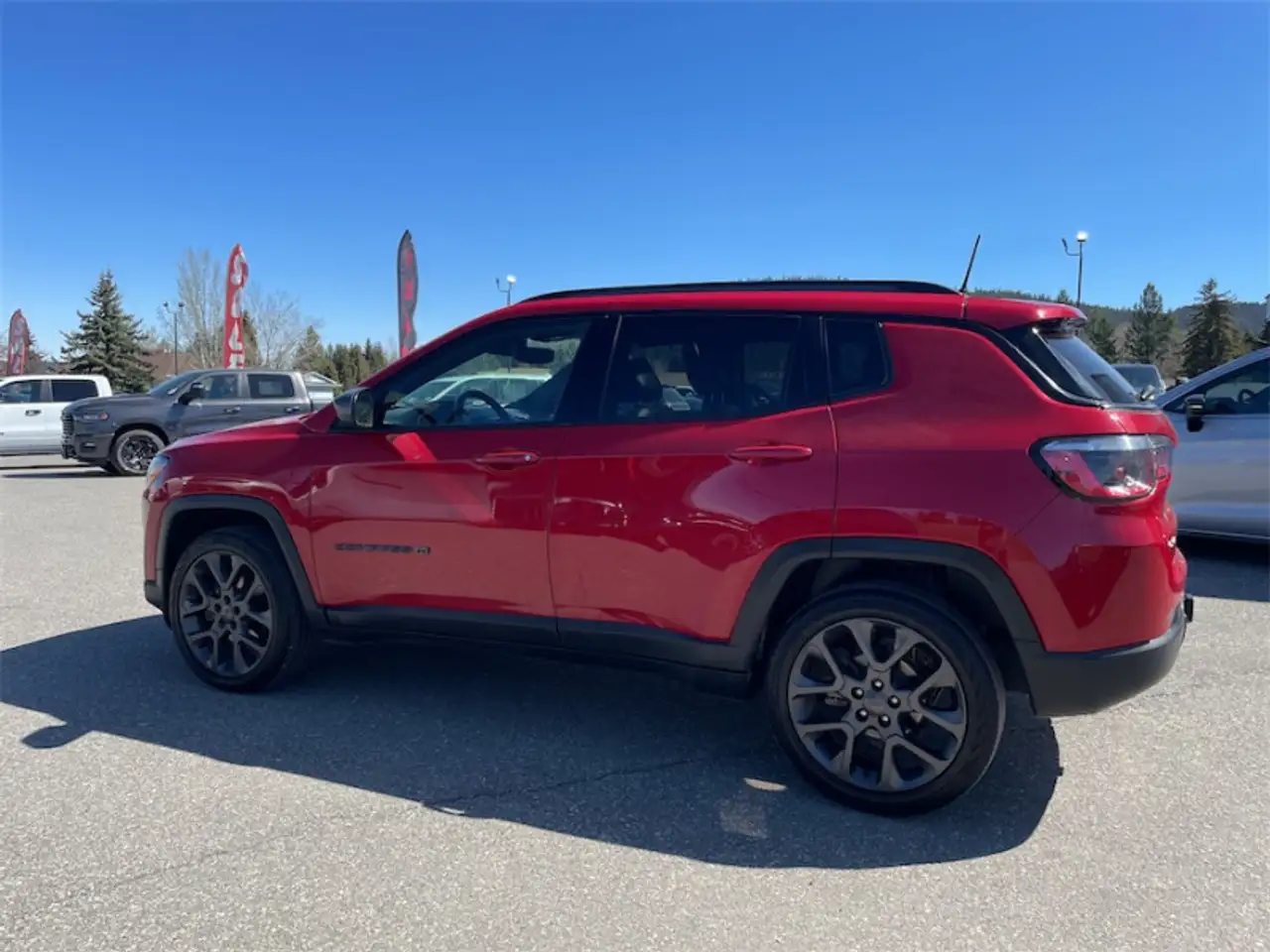 Jeep Compass photo Jeep Compass