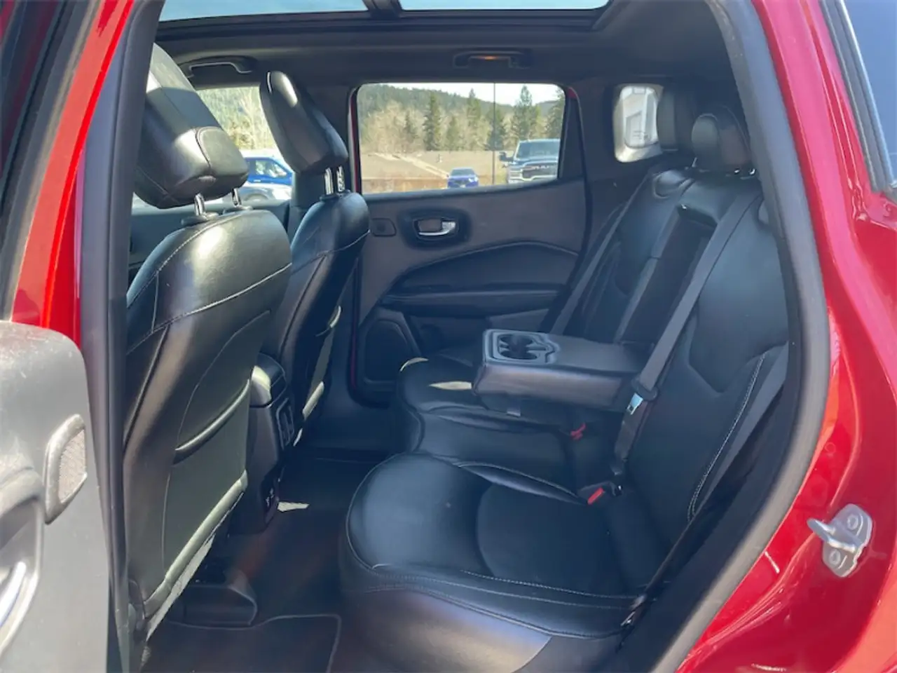 Jeep Compass photo Jeep Compass