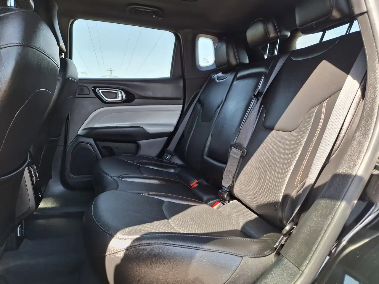 Jeep Compass photo Jeep Compass