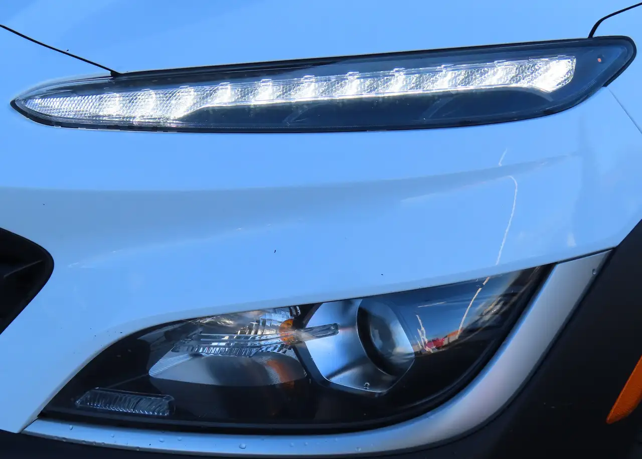 Hyundai KONA снимка Hyundai KONA