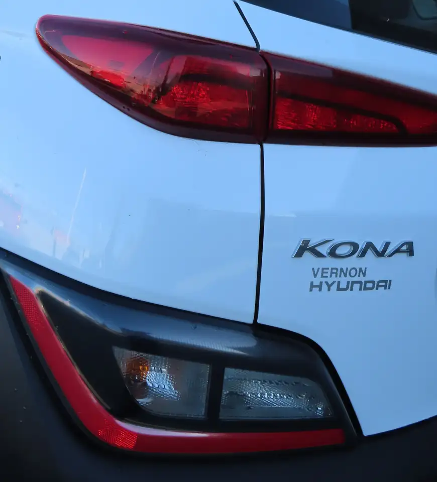 Hyundai KONA снимка Hyundai KONA