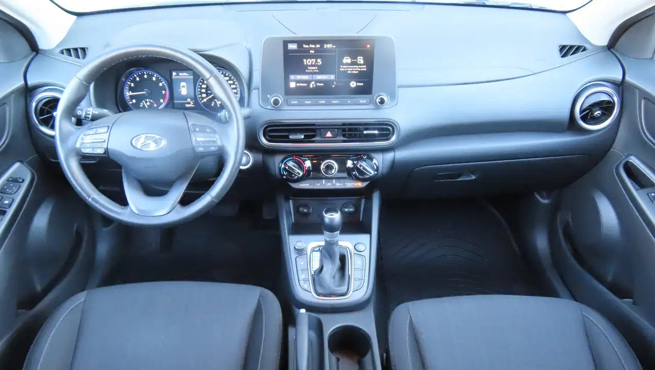 Hyundai KONA снимка Hyundai KONA