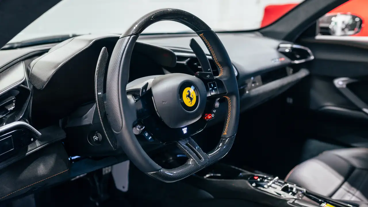 Ferrari 296 GTB снимка Ferrari 296 GTB