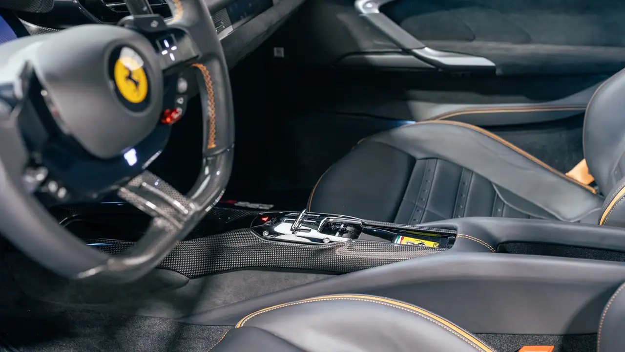 Ferrari 296 GTB снимка Ferrari 296 GTB