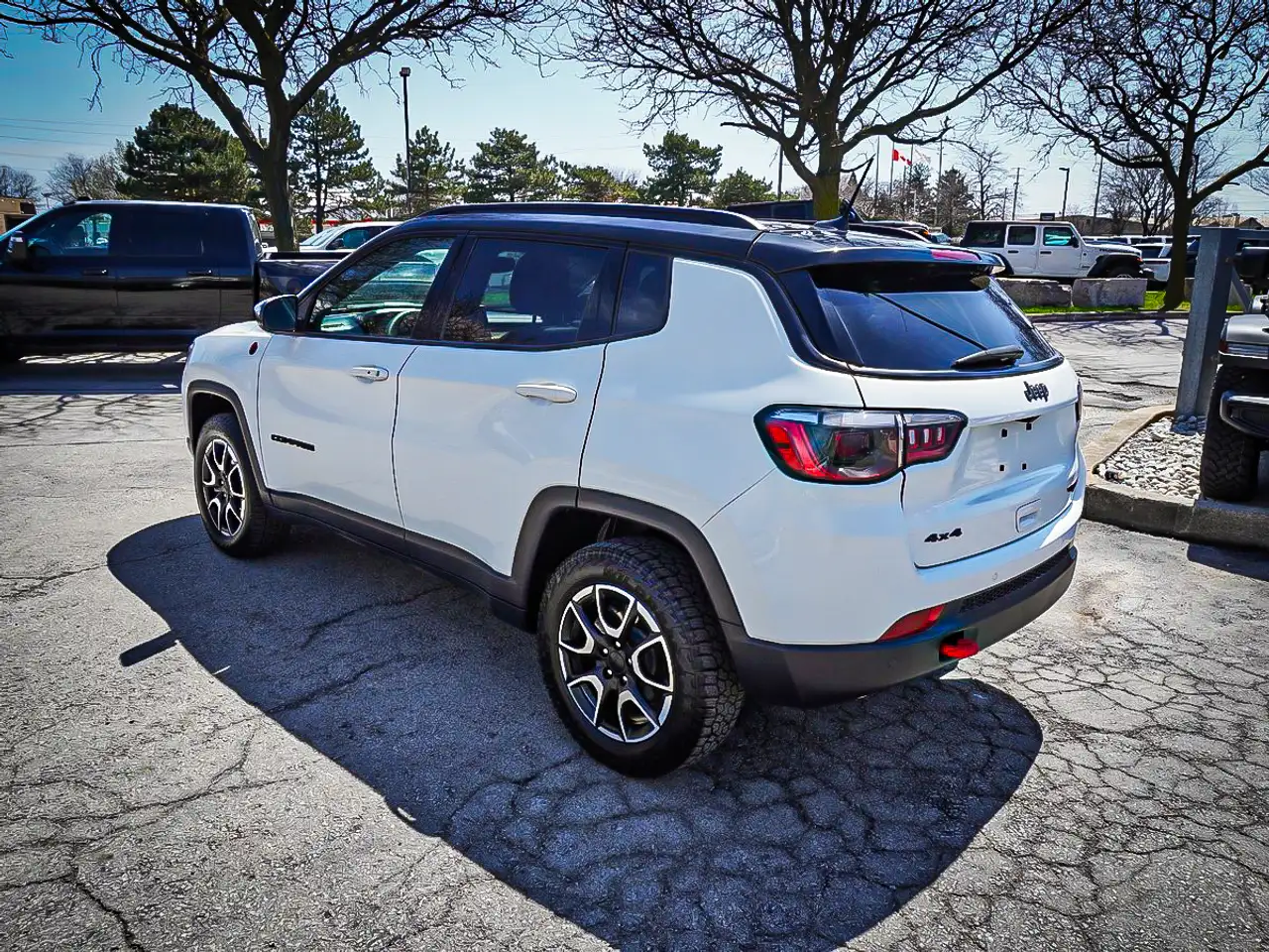 Jeep Compass photo Jeep Compass