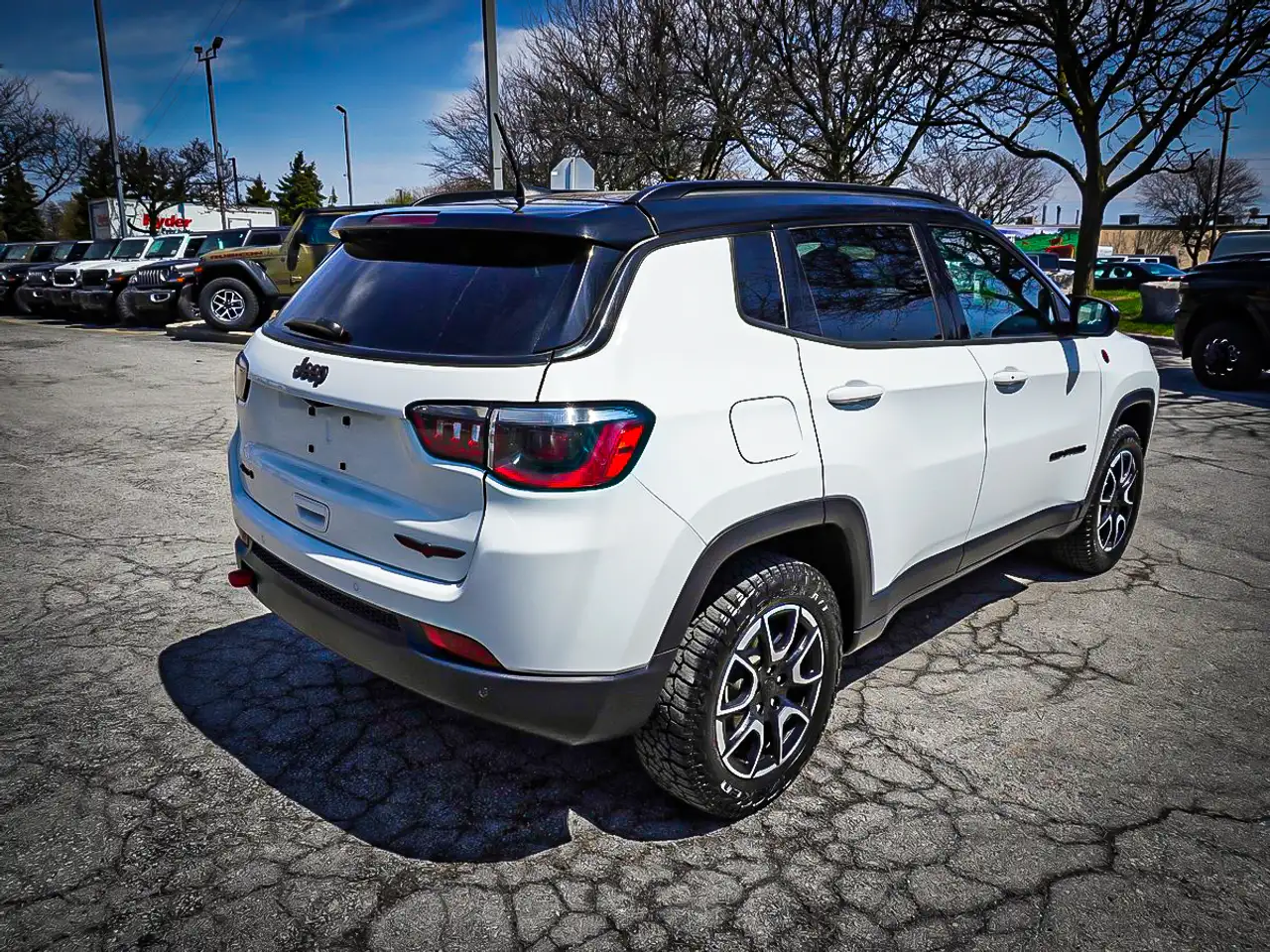 Jeep Compass photo Jeep Compass