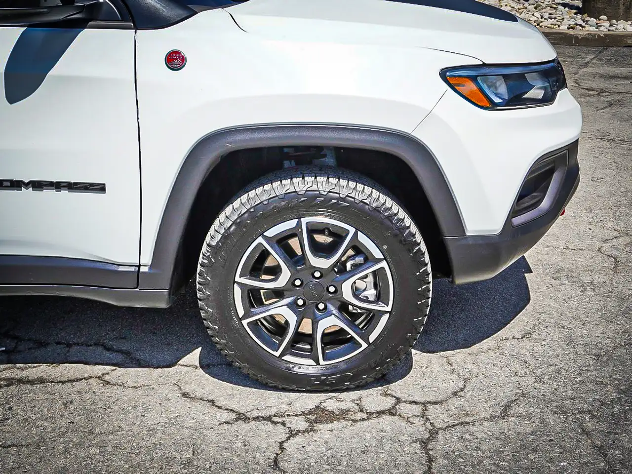 Jeep Compass photo Jeep Compass