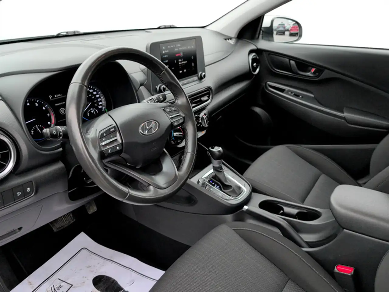 Hyundai KONA снимка Hyundai KONA