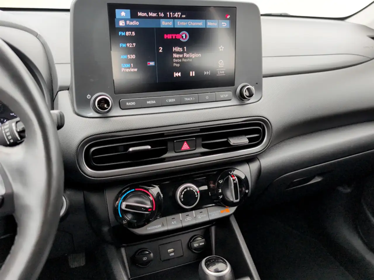 Hyundai KONA снимка Hyundai KONA