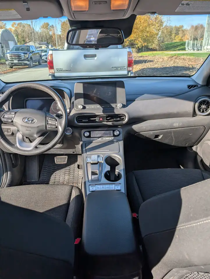 Hyundai KONA снимка Hyundai KONA