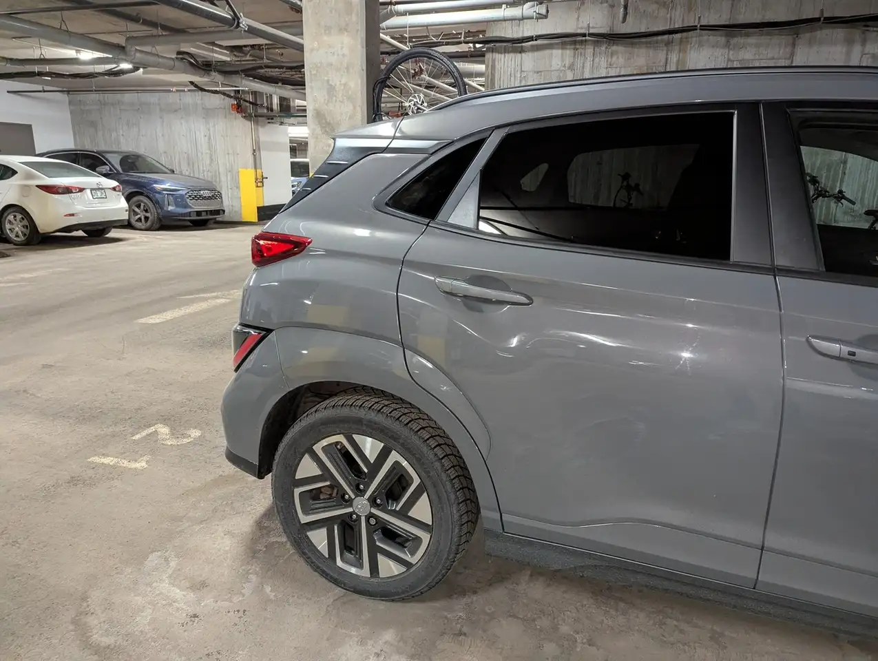 Hyundai KONA снимка Hyundai KONA