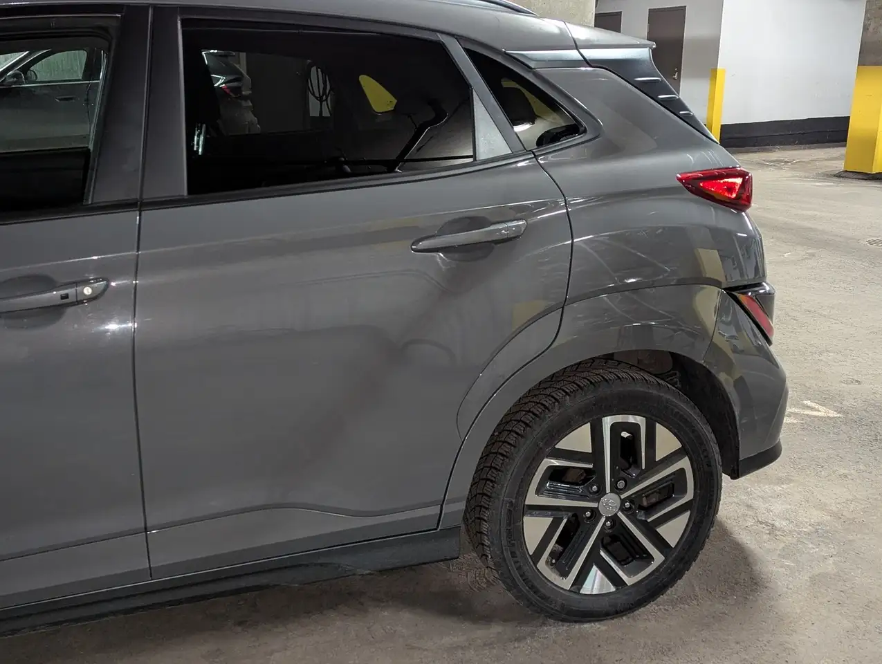 Hyundai KONA снимка Hyundai KONA