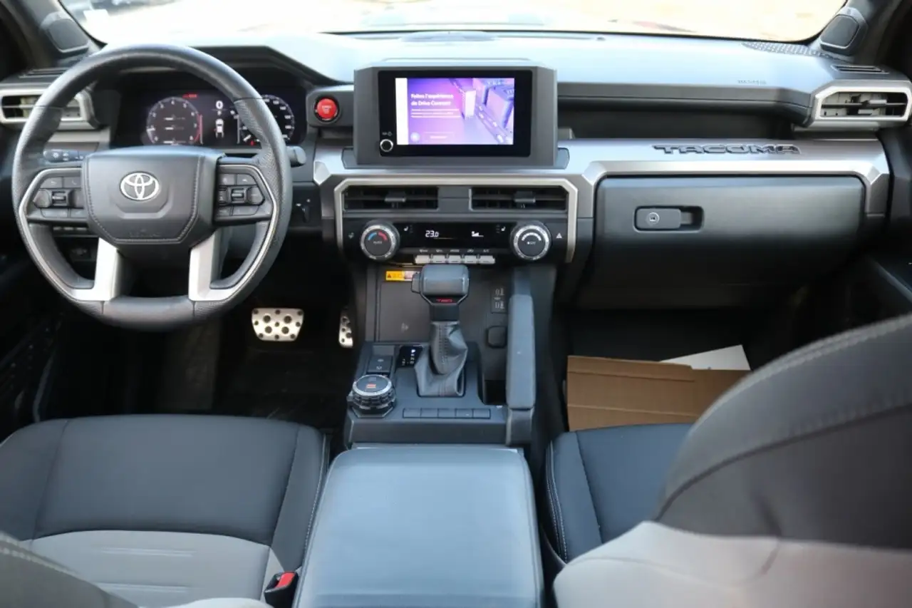 Toyota Tacoma снимка Toyota Tacoma