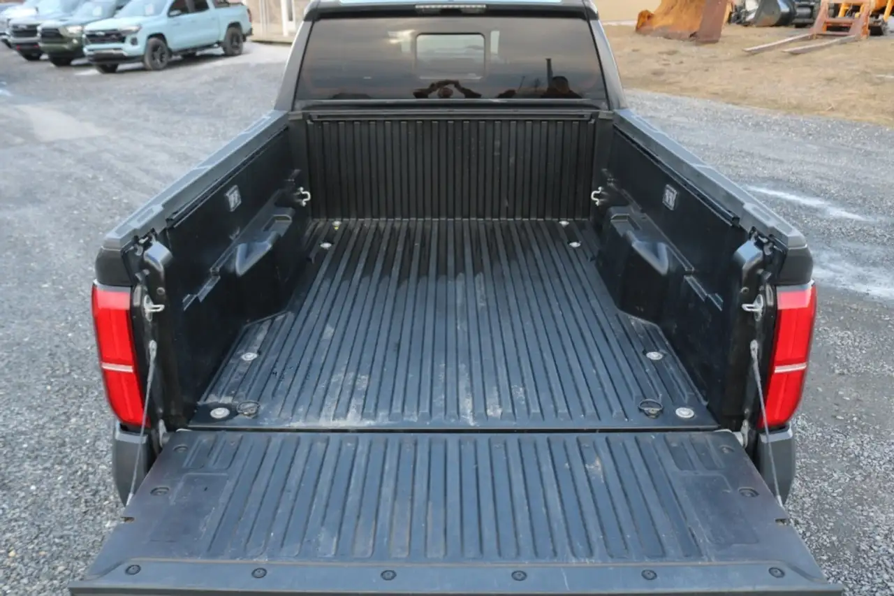 Toyota Tacoma снимка Toyota Tacoma