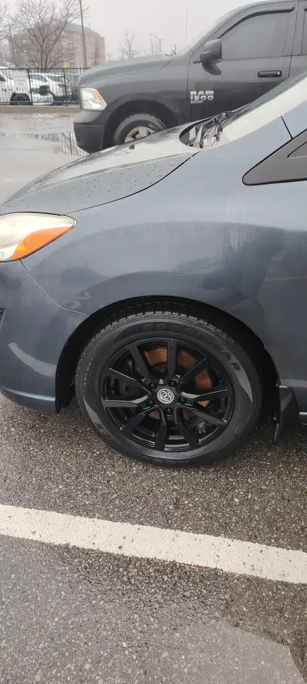 Mazda 5 снимка Mazda 5