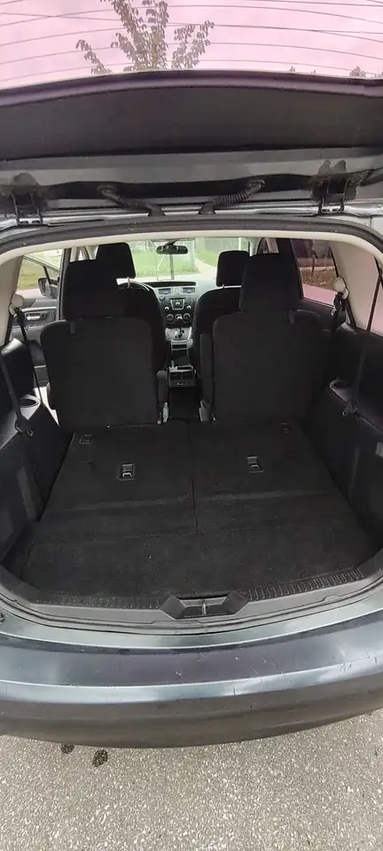 Mazda 5 снимка Mazda 5