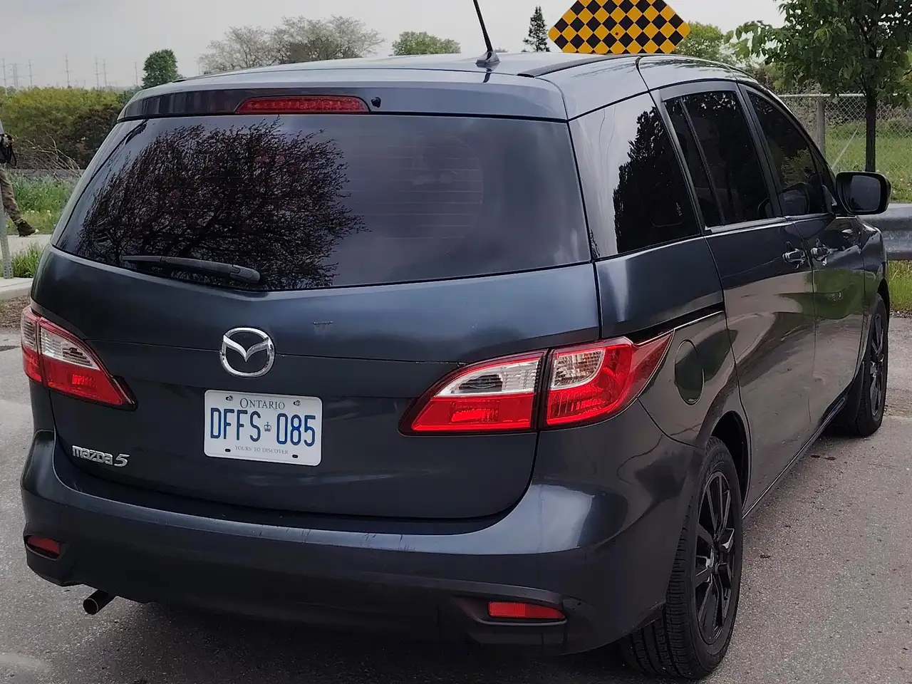 Mazda 5 снимка Mazda 5
