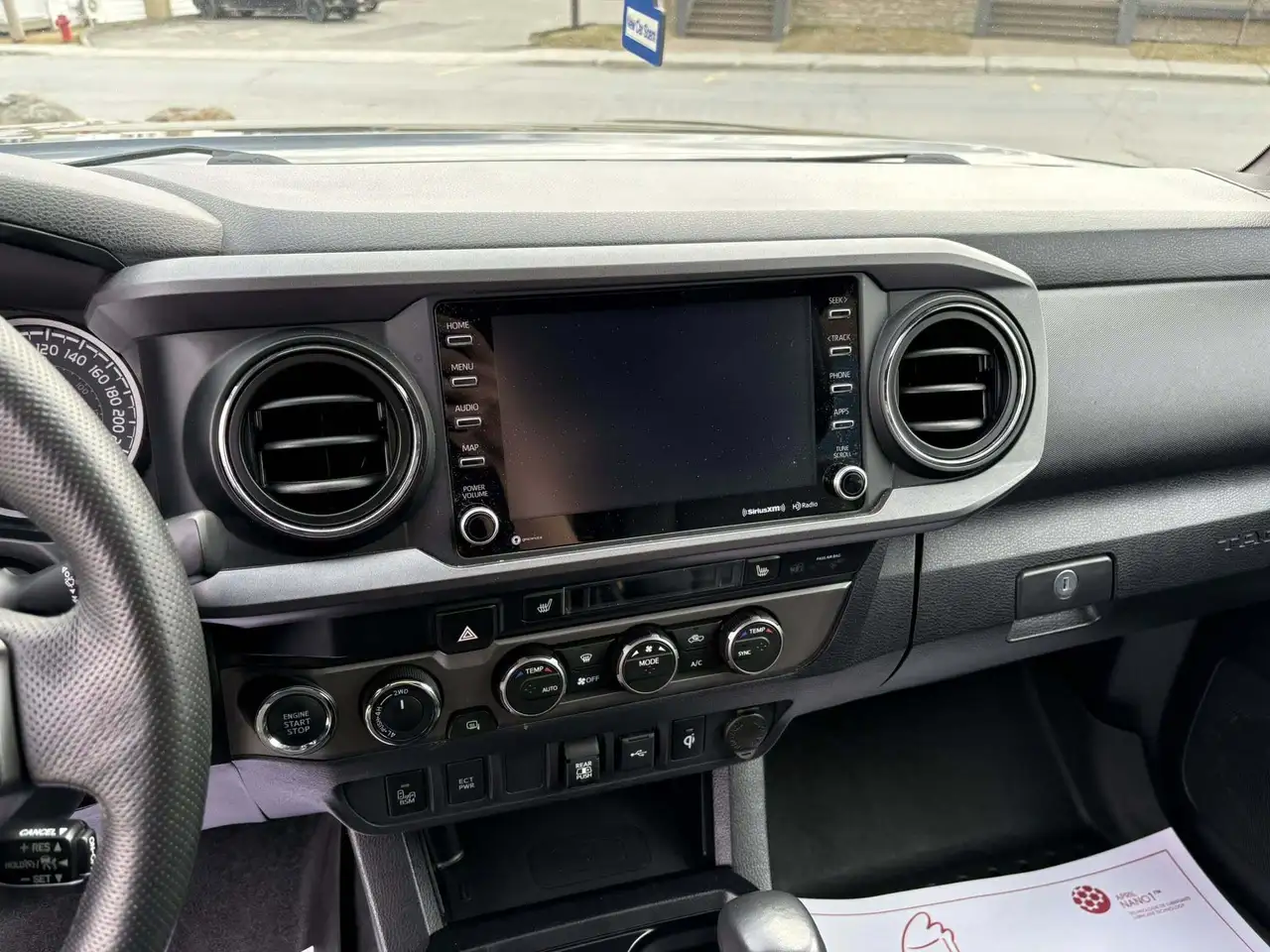 Toyota Tacoma снимка Toyota Tacoma