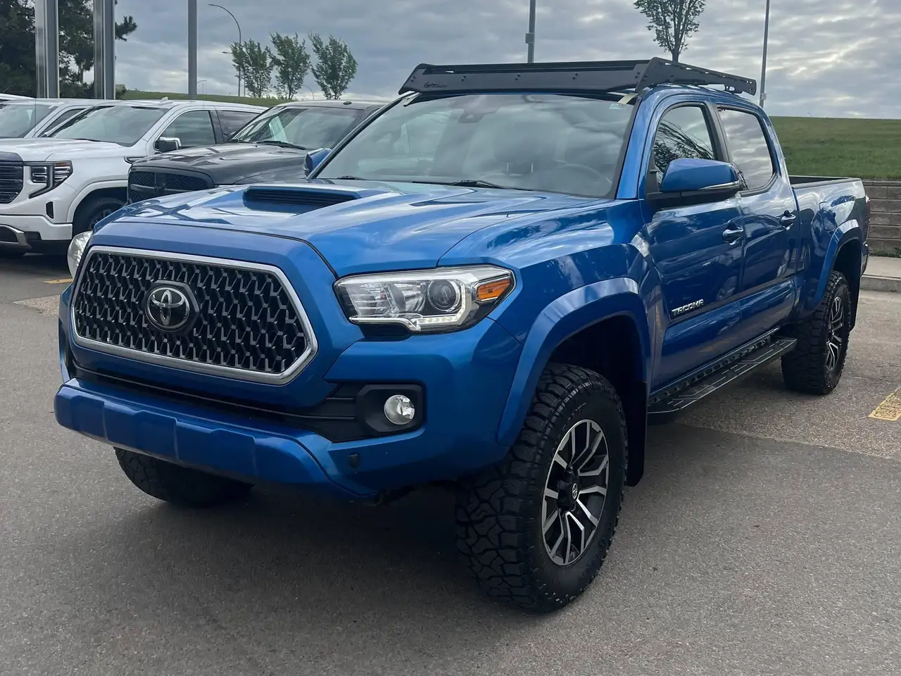 Toyota Tacoma снимка Toyota Tacoma