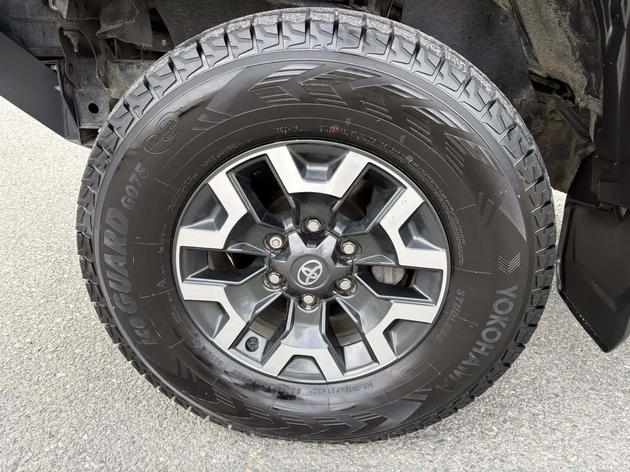Toyota Tacoma снимка Toyota Tacoma