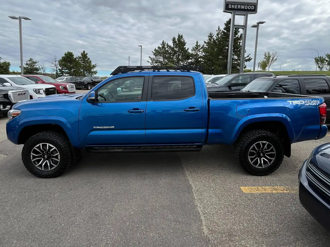 Toyota Tacoma снимка Toyota Tacoma