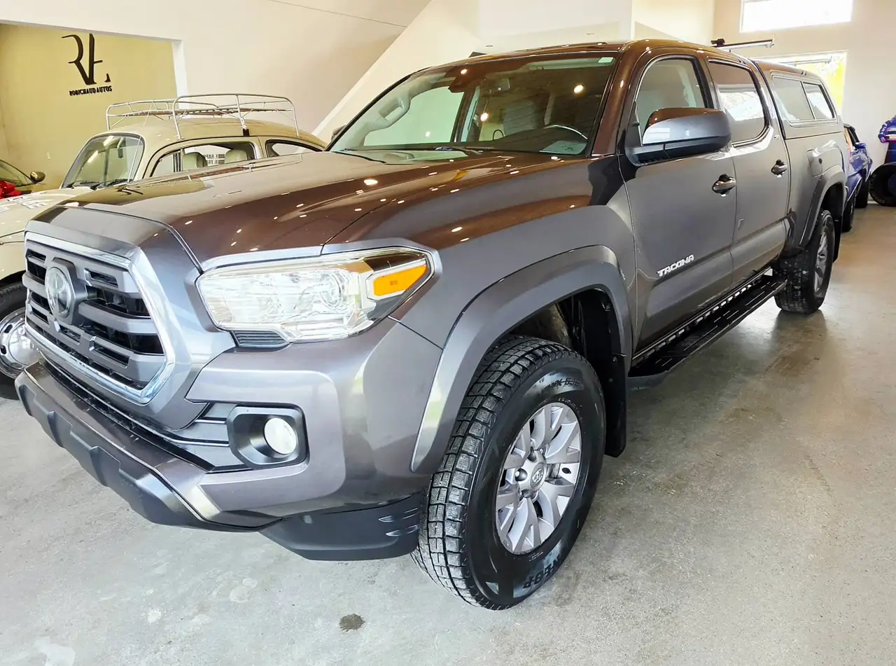 Toyota Tacoma снимка Toyota Tacoma